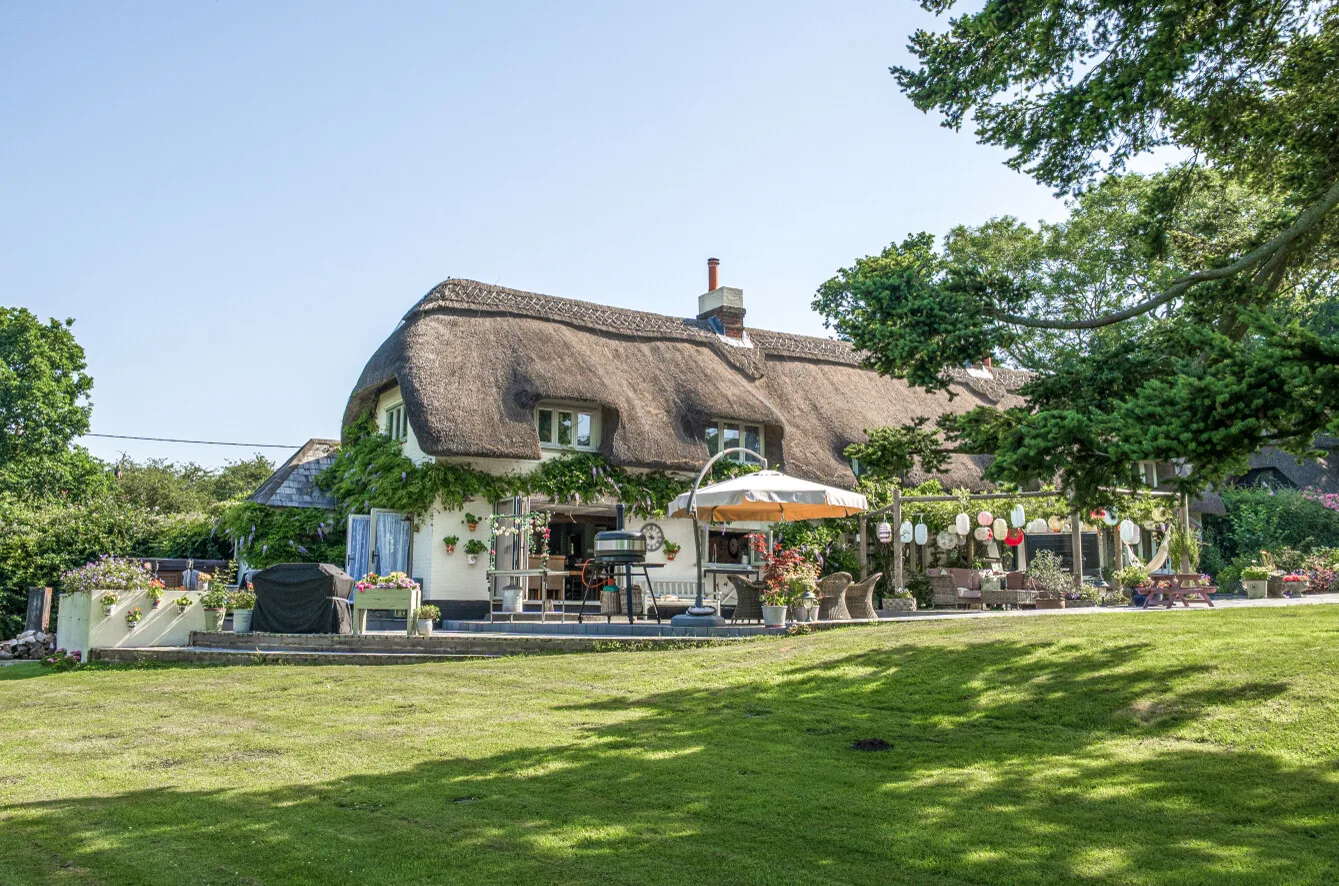 The grounds at Sandmartins